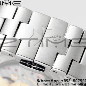 VC Overseas 4500V/110A-B483SS PPF 1:1 Best Edition Black Dial on SS Bracelet A5100 - Super Clone Watch | 1:1 Best Version