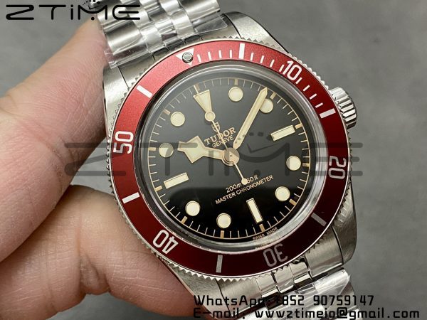Tudor M7941 Heritage Black Bay Red Bezel ZF 1:1 Best Edition on SS Jubilee Bracelet A2824 - Super Clone Watch | 1:1 Best Version