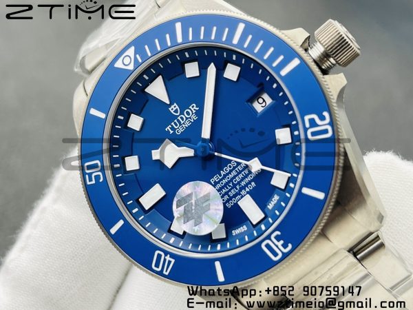 Tudor 25600TB Pelagos ZF 1:1 Best Edition Blue Dial on Titanium Bracelet A2824 V5 - Super Clone Watch | 1:1 Best Version