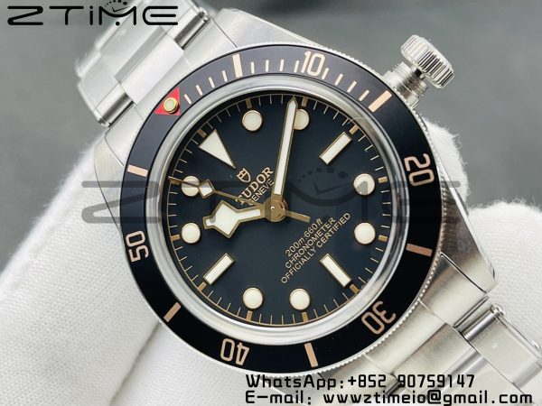 Tudor M79030N Heritage Black Bay 39mm SS ZF 1:1 Best Edition Black Dial on SS Bracelet A2824 - Super Clone Watch | 1:1 Best Version
