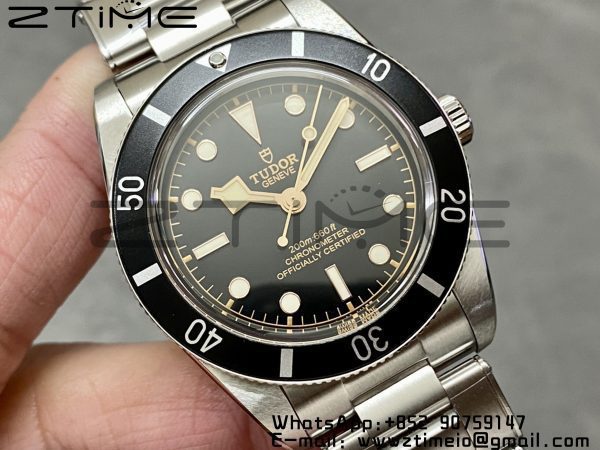Tudor M79000N Heritage Black Bay 37mm SS ZF 1:1 Best Edition Black Dial on SS Bracelet A2824 - Super Clone Watch | 1:1 Best Version
