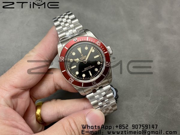 Tudor M7941 Heritage Black Bay Red Bezel ZF 1:1 Best Edition on SS Jubilee Bracelet A2824 - Super Clone Watch | 1:1 Best Version