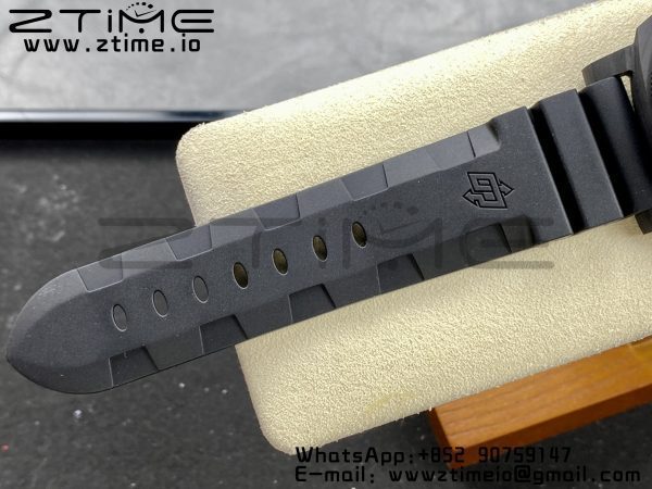 Panerai PAM01324 PAM1324 Y 44mm Submersible VSF 1:1 Best Edition Carbon Dial on Rubber Strap P.9011 Clone - Super Clone Watch | 1:1 Best Version