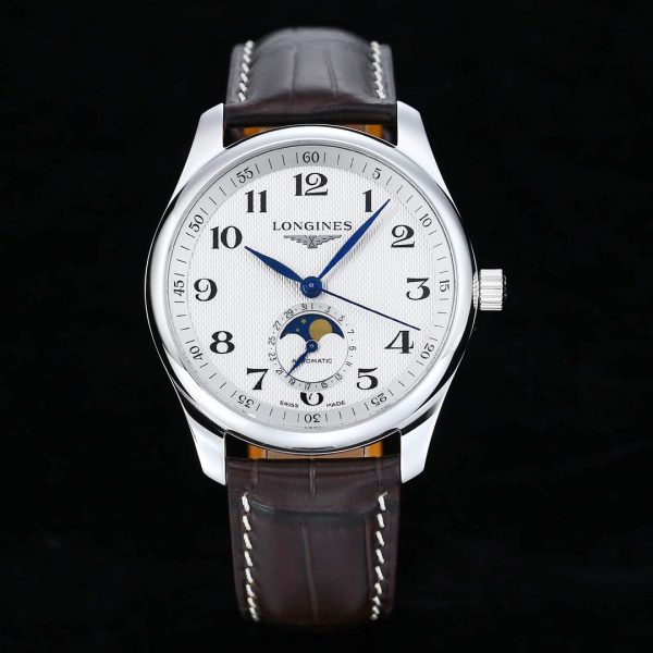 Longines Master Moonphase SS APSF 1:1 Mejor Edición Esfera numeral blanca con correa de piel marrón AL899 V2 - Super Clone Watch | 1:1 Mejor Versión