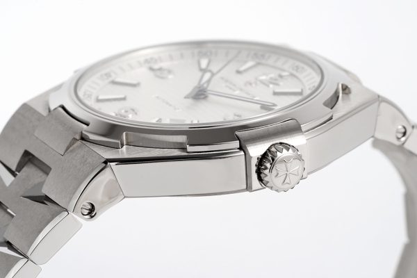 VC Overseas 47040/B01A-9093 SS PPF 1:1 Best Edition White Textured Dial on SS Bracelet A1226 - Super Clone Watch | 1:1 Best Version
