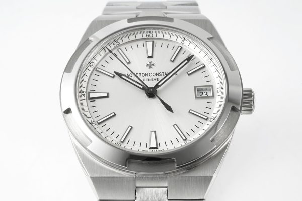 VC Overseas 4500V/110A-B126 SS PPF 1:1 Best Edition Silver Dial on SS Bracelet A5100 - Super Clone Watch | 1:1 Best Version