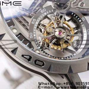 RD Excalibur RDDBEX0546 BBR 1:1 Best Edition Quadrante nero scheletrato su cinturino in gomma bianca A2136 Tourbillon V4 - Orologio super clone | 1:1 Best Version