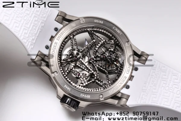 RD Excalibur RDDBEX0546 BBR 1:1 Best Edition Quadrante nero scheletrato su cinturino in gomma bianca A2136 Tourbillon V4 - Orologio super clone | 1:1 Best Version