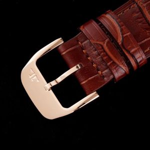 Master Ultra Thin Moon 1362520 RG AZF 1:1 Best Edition Weißes Zifferblatt auf braunem Lederarmband A925 - Super Clone Watch | 1:1 Best Version