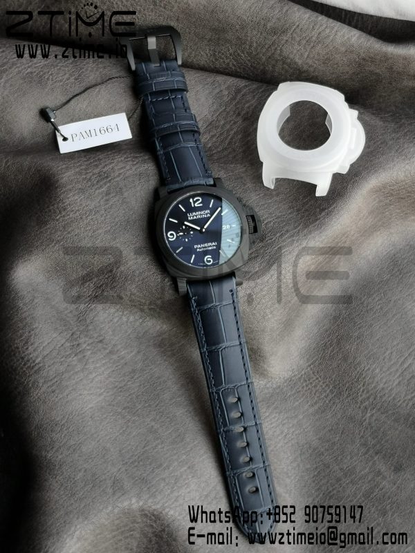 Panerai PAM01664 PAM1664 Carbotech VSF 1:1 Best Edition su cinturino in pelle blu P.9010 Clone - Orologio Super Clone | 1:1 Best Version
