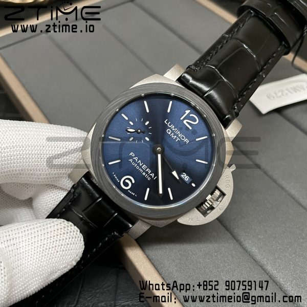 パネライ PAM01279 PAM1279 X ルミノール GMT 42mm チタニウム VSF 1:1 ベストエディション ブルーダイヤル ブラックレザーストラップ P.9011 スーパークローン - スーパークローンウォッチ｜1:1 ベストバージョン