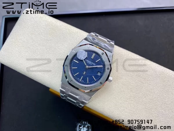 AP Royal Oak 39mm 15202 SS ZF 1:1 Best Edition Blue Textured Dial on SS Bracelet A2121 V2 - Super Clone Watch | 1:1 Best Version