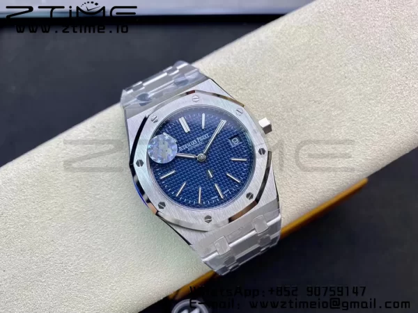 AP Royal Oak 39mm 15202 SS ZF 1:1 Best Edition Blue Textured Dial on SS Bracelet A2121 V2 - Super Clone Watch | 1:1 Best Version