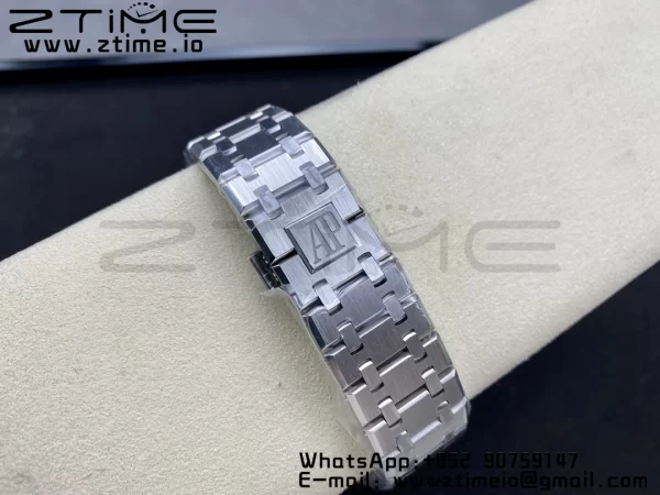 AP Royal Oak 41mm 15510 "50th Anniversary" SS ZF 1:1 Best Edition Blue Textured Dial on SS Bracelet A4302 - Super Clone Watch | 1:1 Best Version
