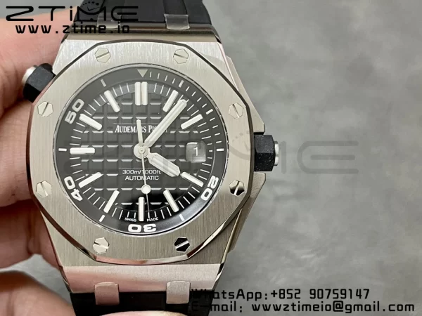 AP Royal Oak Offshore Diver 15710 ZF 1:1 Best Edition Cadran noir sur bracelet caoutchouc noir SA3120 Super Clone V2 - Super Clone Watch | 1:1 Best Version