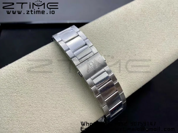OMEGA  Aqua Terra 150M Master Chronometers VSF 1:1 Best Edition White Dial Orange Hand on SS Bracelet A8900 Super Clone - Super Clone Watch | 1:1 Best Version