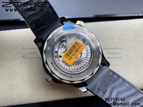 OMEGA Seamaster Diver 300M Real Ceramic Case VSF 1:1 Best Edition με μαύρο λουράκι από καουτσούκ A8806 V2 - Super Clone Watch | 1:1 Best Version