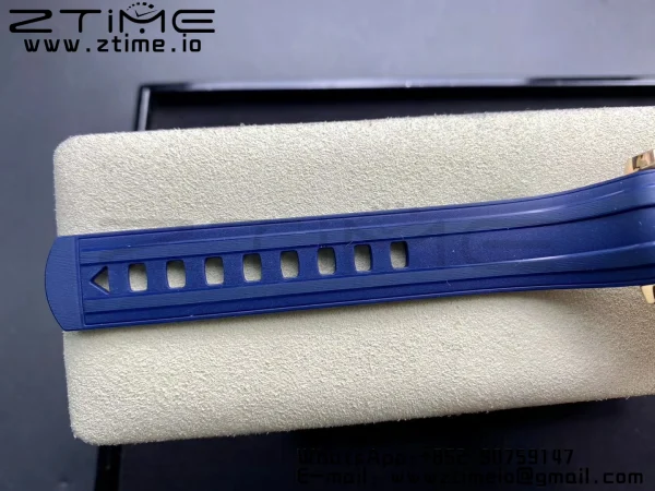 OMEGA 2018 Seamaster Diver 300M RG Blue Ceramic VSF 1:1 Best Edition Blue Dial on Blue Rubber Strap A880 - Super Clone Watch | 1:1 Best Version