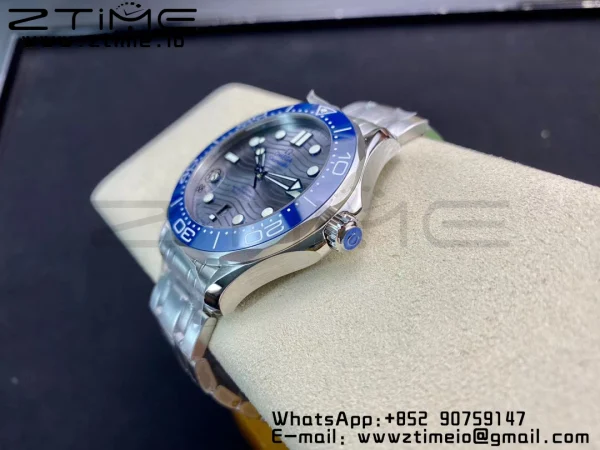 OMEGA Seamaster Diver 2018 300M VSF Best Edition Blue Ceramic Gray Dial on SS Bracelet A8800 - Super Clone Watch | 1:1 Best Version