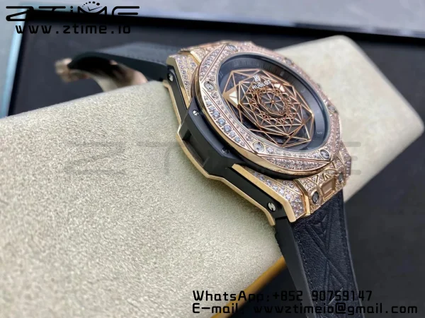 HUBLOT Big Bang Sang Bleu RG Titanium 415.OX.1118.VR.1704.MXM17 WWF 1:1 Best Edition Diamonds Case On Blue Gummy Strap Asian HB1213 - Super Clone Watch | 1:1 Best Version
