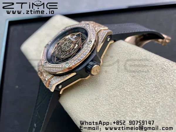 HUBLOT Big Bang Sang Bleu RG Titanium 415.OX.1118.VR.1704.MXM17 WWF 1:1 Best Edition Diamonds Case On Blue Gummy Strap Asian HB1213 - Super Clone Watch | 1:1 Best Version