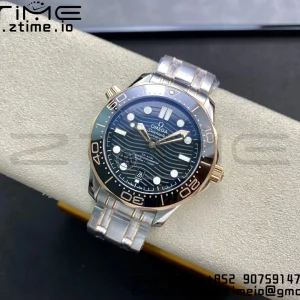 OMEGA 2018 Seamaster Diver 300M SS/RG VSF 1:1 Best Edition RG Bezel Black Dial on SS/RG Bracelet A8800 - Super Clone Watch | 1:1 Best Version