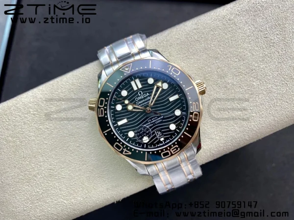 OMEGA 2018 Seamaster Diver 300M SS/RG VSF 1:1 Best Edition RG Bezel Black Dial on SS/RG Bracelet A8800 - Super Clone Watch | 1:1 Best Version