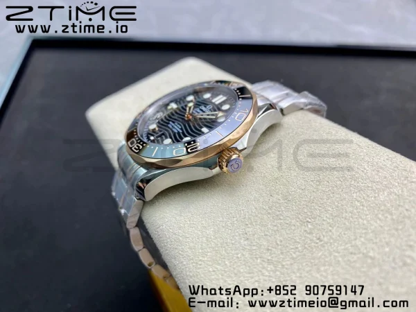 OMEGA 2018 Seamaster Diver 300M SS/RG VSF 1:1 Best Edition RG Bezel Black Dial on SS/RG Bracelet A8800 - Super Clone Watch | 1:1 Best Version