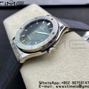 HUBLOT Classic Fusion 42mm 542.NX.1171.RX チタニウム WWF 1:1 ベストエディション ブラックダイアル ブラックグミストラップ A2892 - スーパークローンウォッチ｜1:1 ベストバージョン