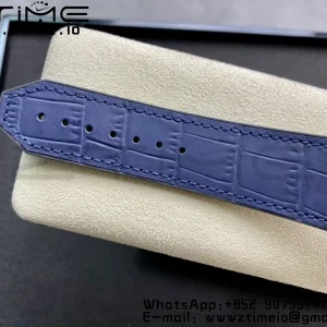 HUBLOT Classic Fusion 42mm 542.NX.7170.LR Titanium WWF 1:1 Best Edition Blue Dial on Blue Gummy Strap A2892 - Super Clone Watch | 1:1 Best Version
