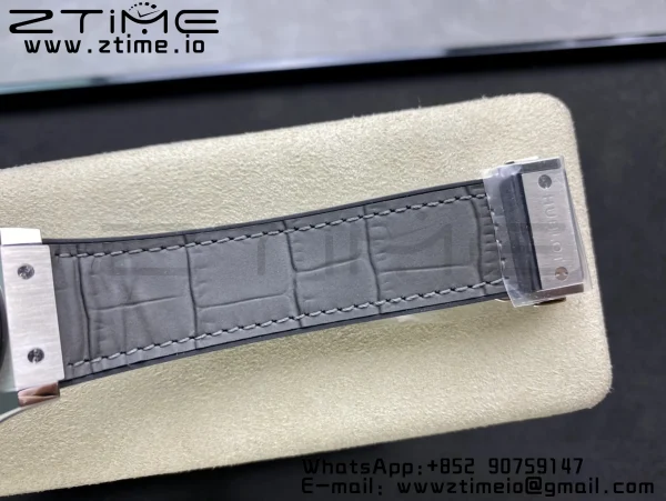 HUBLOT Classic Fusion 45mm 542.NX.7071.LR Titanium WWF 1:1 Best Edition Gray Dial on Gray Gummy Strap A2892 - Super Clone Watch | 1:1 Best Version