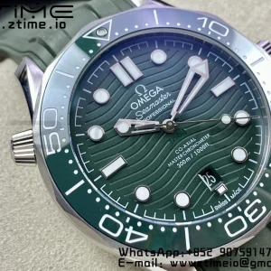OMEGA Seamaster Diver 300M VSF 1:1 Best Edition Πράσινο κεραμικό πράσινο καντράν σε μπλε λουράκι από καουτσούκ A8800 V2 - Super Clone Watch | 1:1 Best Version