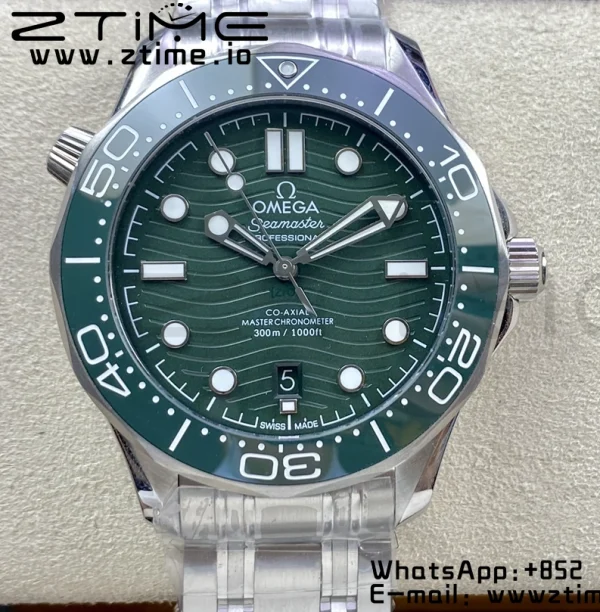 OMEGA OMEGA Seamaster Diver 300M VSF 1:1 Best Edition Green Ceramic Green Dial on SS Bracelet A8800 V2 - Super Clone Watch | 1:1 Best Version