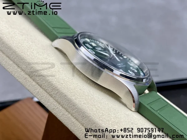 IWC Mark Mark XX  IW328205 SS M+F 1:1 Best Edition Green Dial on Green Rubber  Strap A35111 - Super Clone Watch | 1:1 Best Version