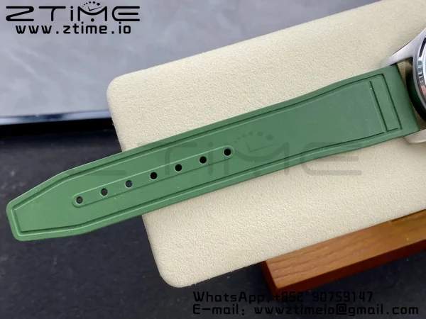 IWC Mark Mark XX  IW328205 SS M+F 1:1 Best Edition Green Dial on Green Rubber  Strap A35111 - Super Clone Watch | 1:1 Best Version