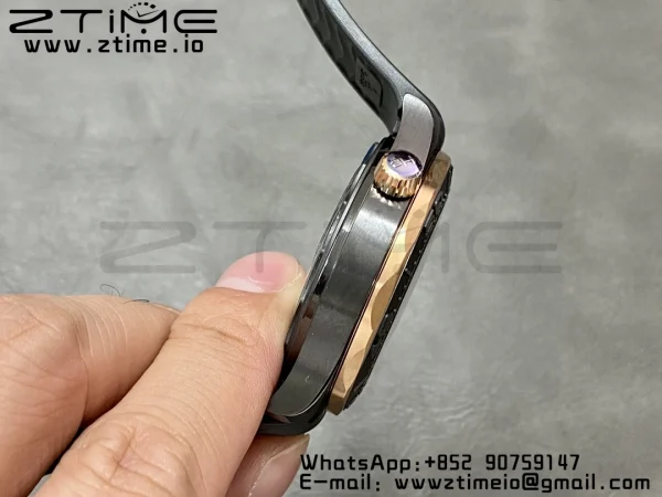 オメガ シーマスター ダイバー 300M 43.5mm VSF 1:1 ベストエディション セラミックケース ブラックダイアル RGマーカー ブラックラバーストラップ A8806 - スーパークローンウォッチ｜1:1 ベストバージョン