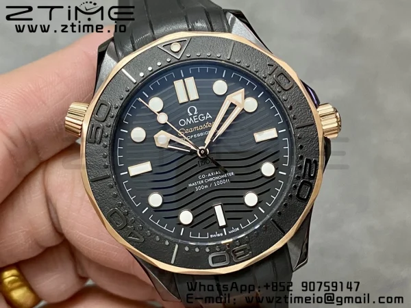 オメガ シーマスター ダイバー 300M 43.5mm VSF 1:1 ベストエディション セラミックケース ブラックダイアル RGマーカー ブラックラバーストラップ A8806 - スーパークローンウォッチ｜1:1 ベストバージョン