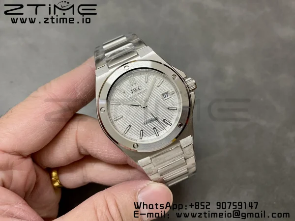 IWC Ingenuier 40mm V7F 1:1 Best Edition Gris Argent Dial on SS Bracelet A2892 - Super Clone Watch | 1:1 Best Version
