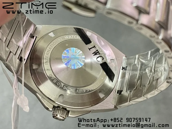 IWC Ingenuier 40mm V7F 1:1 Best Edition Gris Argent Dial on SS Bracelet A2892 - Super Clone Watch | 1:1 Best Version