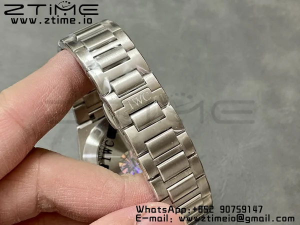 IWC Ingenuier 40mm V7F 1:1 Best Edition Gris Argent Dial on SS Bracelet A2892 - Super Clone Watch | 1:1 Best Version