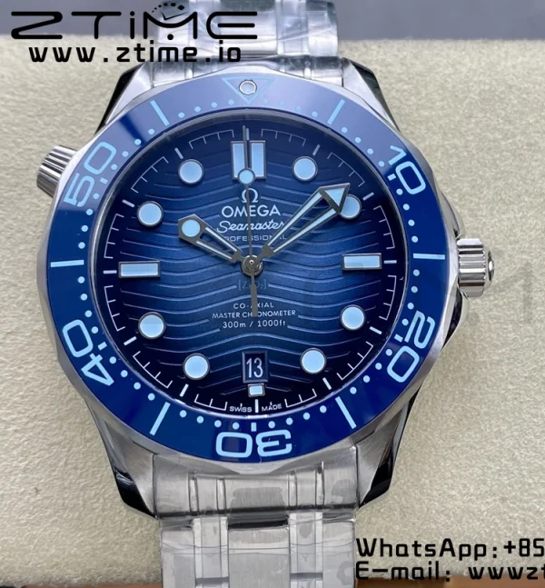 OMEGA Seamaster 300 SS VSF 1:1 Best Edition Gradient Blue Dial on SS Bracelet A8808 - Super Clone Watch | 1:1 Best Version