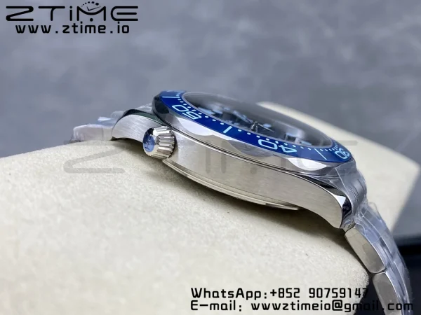 OMEGA Seamaster 300 SS VSF 1:1 Best Edition Gradient Blue Dial on SS Bracelet A8808 - Super Clone Watch | 1:1 Best Version