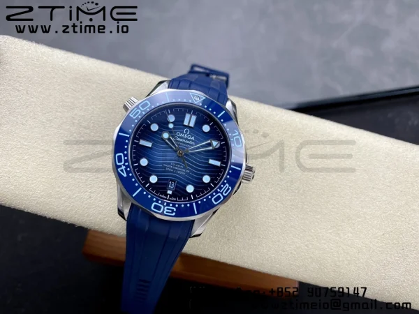 OMEGA Seamaster 300 SS VSF 1:1 Best Edition Gradient Blue Dial on Blue Rubber Strap A8808 - Super Clone Watch | 1:1 Best Version