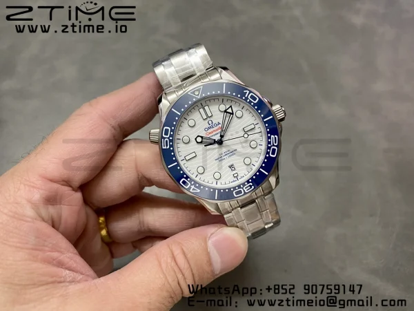 OMEGA Seamaster Diver 300M VSF 1:1 Best Edition Blue Ceramic White Dial on SS Bracelet  A8800 V2 - Super Clone Watch | 1:1 Best Version