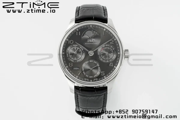 IWC ポルトギーゼ・パーペチュアル・カレンダー IW503301 SS APSF 1:1 ベスト・エディション ブラックレザーストラップ グレー文字盤 A52610 クローン - スーパークローン時計｜1:1 ベスト・バージョン