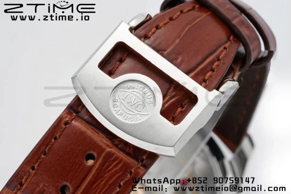 IWC ポルトギーゼ・パーペチュアル・カレンダー IW503307 SS APSF 1:1 ベスト・エディション ホワイトダイアル ブラウンレザーストラップ A52610 クローン - スーパークローン時計｜1:1 ベスト・バージョン