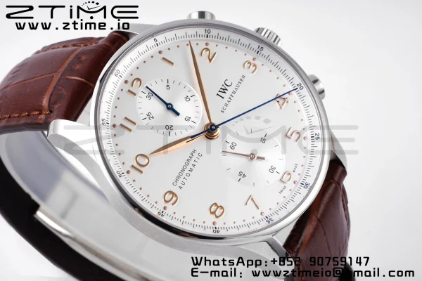 IWC Portugalin Chrono IW371445 ZF 1:1 Best Edition White Dial ruskealla nahkahihnalla DD7750 - Super Clone Watch | 1:1 Best Version