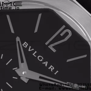 BVLGARI Octo Finissimo SS BVF 1:1 Best Edition Cadran noir sur bracelet caoutchouc noir Mouvement Micro Rotor Asiatique - Super Clone Watch | 1:1 Best Version