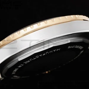 Breitling SuperOcean Automatic U17375211B1S1 42 SS/RG BLSF 1:1 Best Edition Cadran noir sur bracelet caoutchouc noir A2824 - Super Clone Watch | 1:1 Best Version