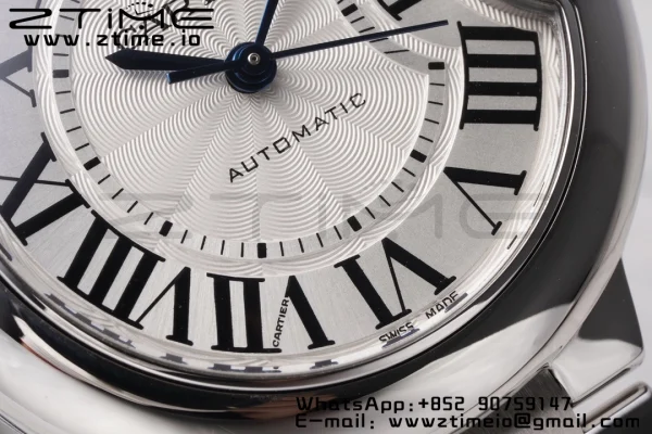カルティエ バロンブルー WSBB0044 33mm SS AF 1:1 ベストエディション ホワイトダイアル SSブレスレット SEIKO NH05A - スーパークローンウォッチ｜1:1 ベストバージョン